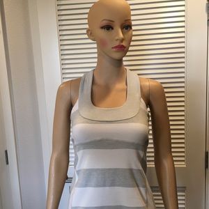 Lululemon tank top with built in bra